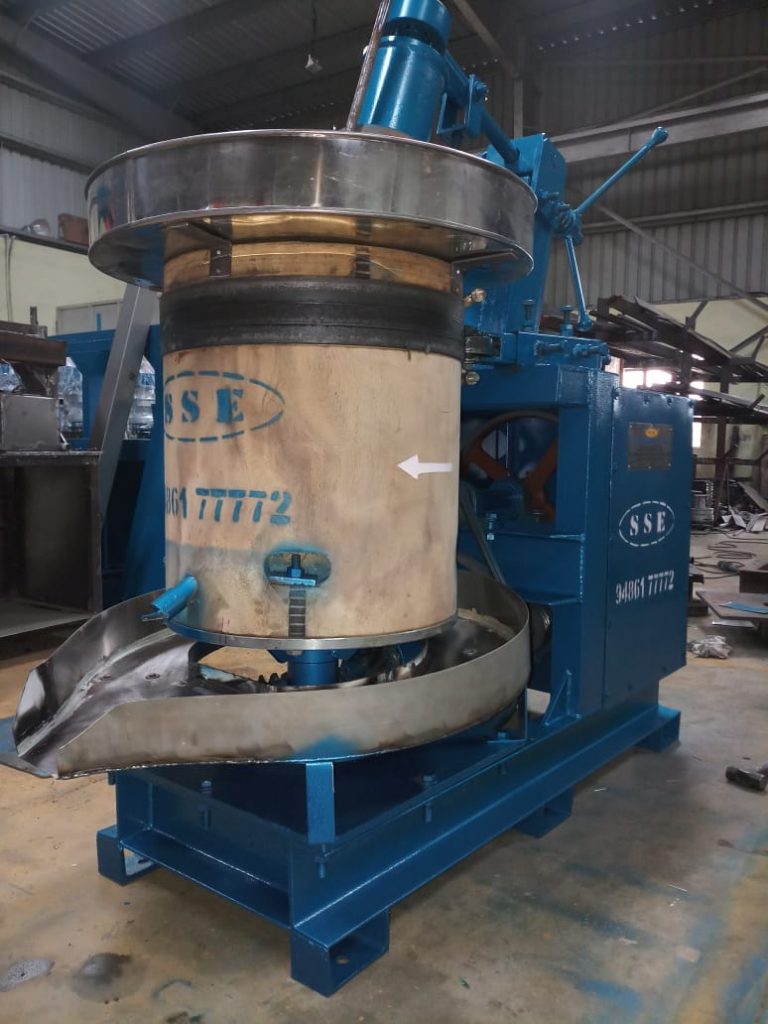 Wood Chekku Oil Making Machine